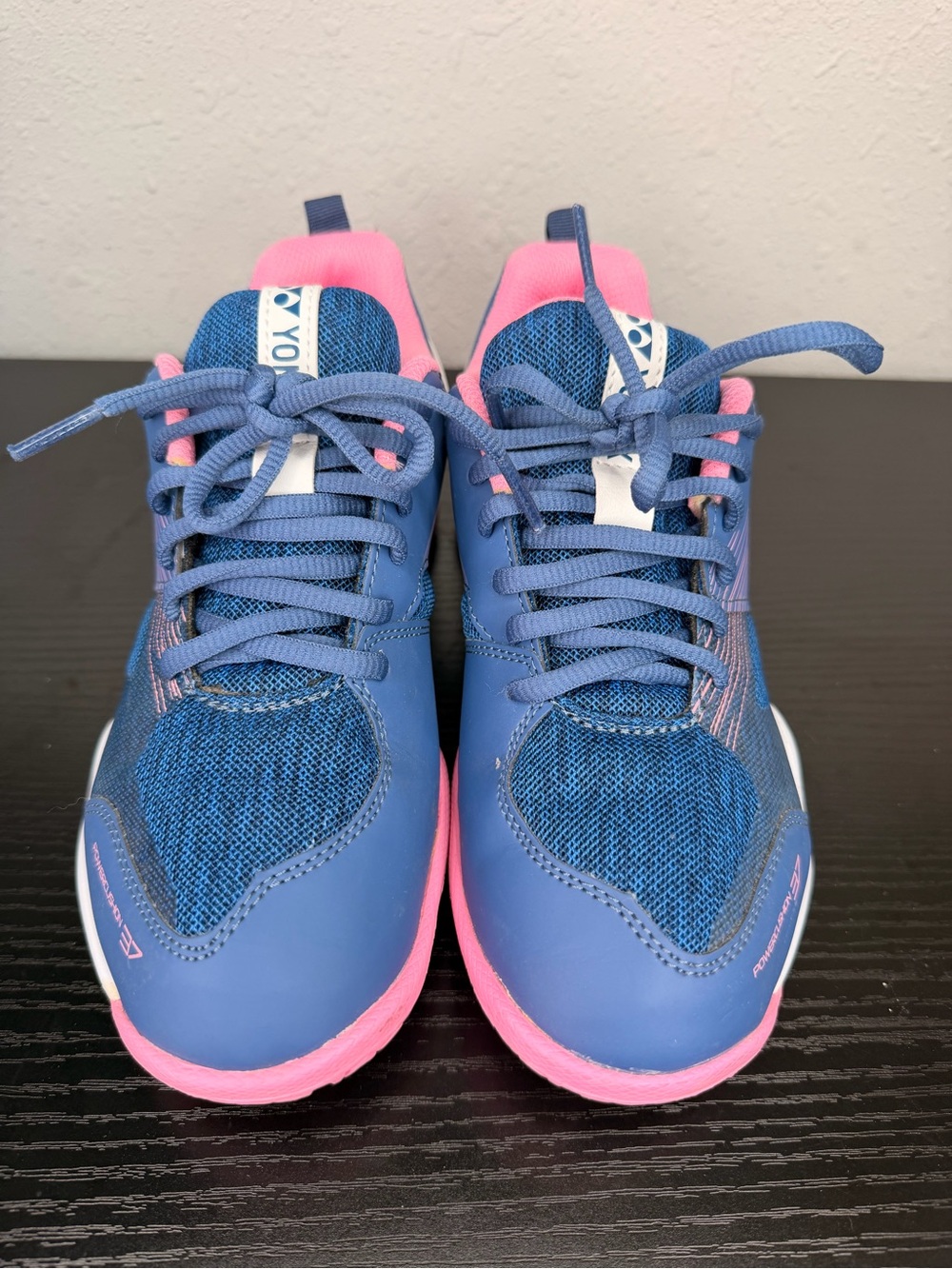 Yonex Power Cushion badminton indoor court shoes